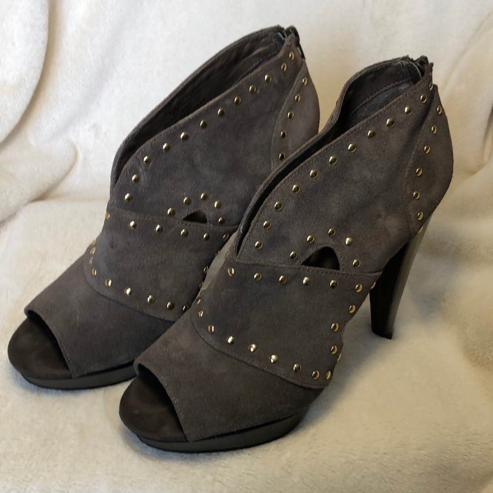 Steve Madden peep-toe pumps. 9 1/2 - Picture 1 of 6